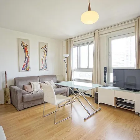 Nice Bright Studio In Standing Residence Apartment Paris
